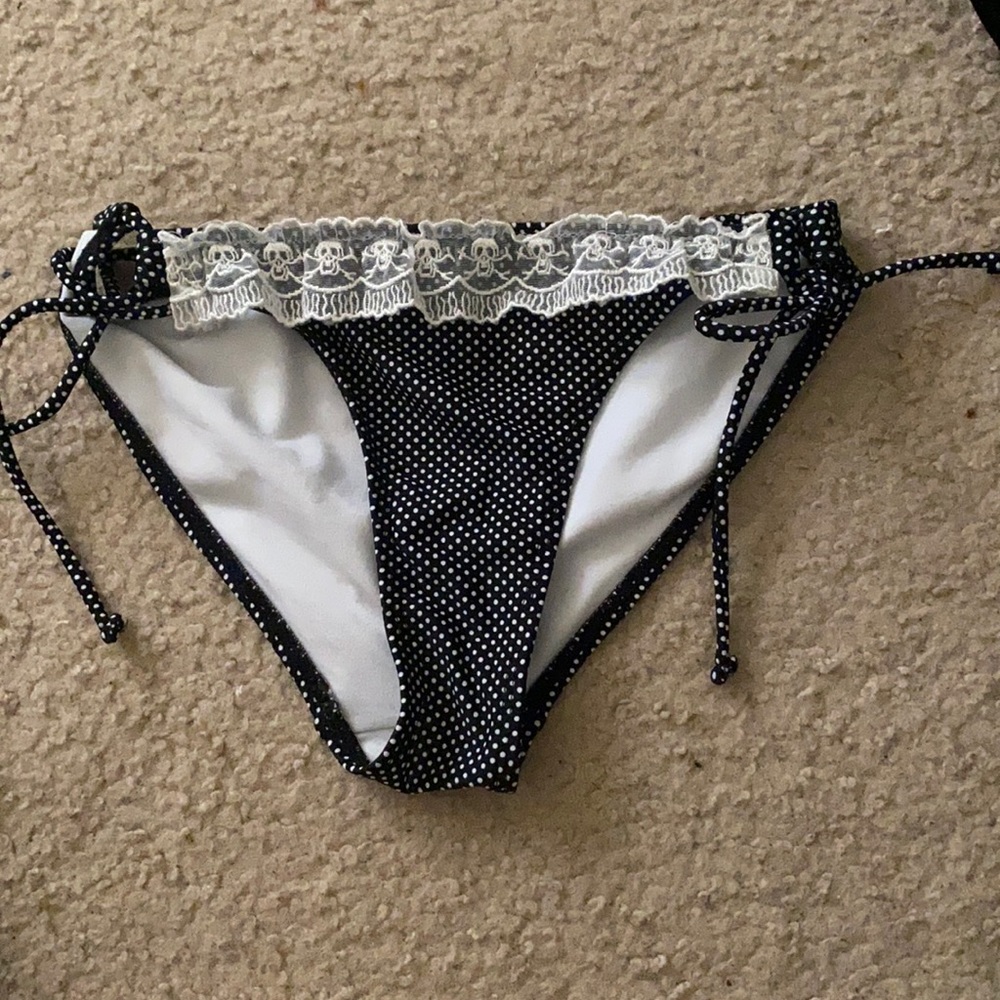 Bikini Bottoms with Lace Trim